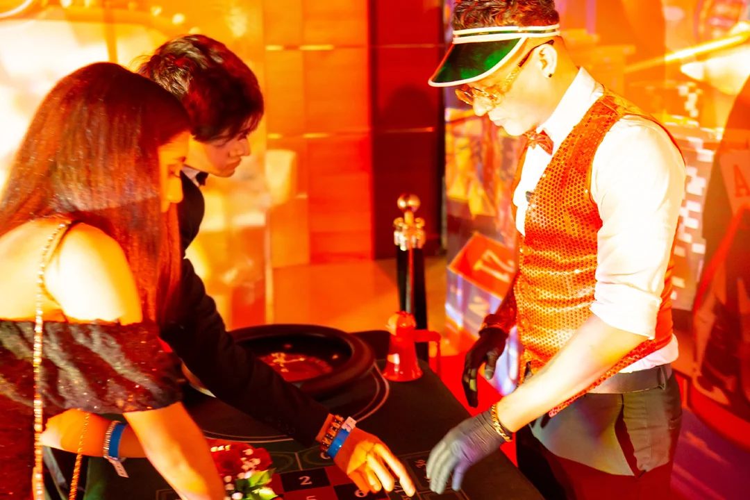 Experiencias interactivas especialmente pensadas para quinceaños, graduaciones y fiestas con diferentes juegos con y sin licor