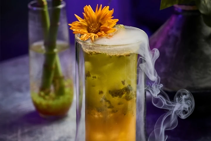 Mocktails a base de té creados con hojas de té orgánicas, jugos naturales y almíbares artesanales, creando bebidas refrescantes y llenas de sabor